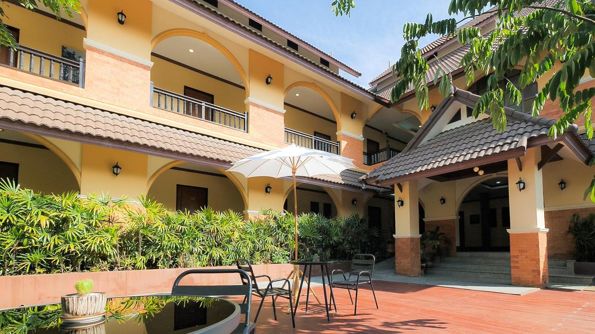 Siam Avari Hotel, Chiang Rai Exterior foto